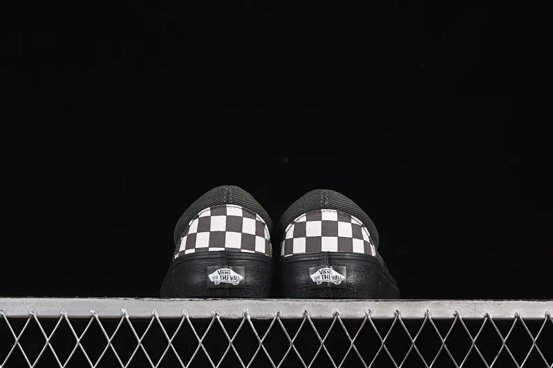 All categories Vans Vans series Vans Low Vans low-top Vainl Archive x Vans Classic Slip-On joint model Vans low-top casual sneakers VN000BVZRUX